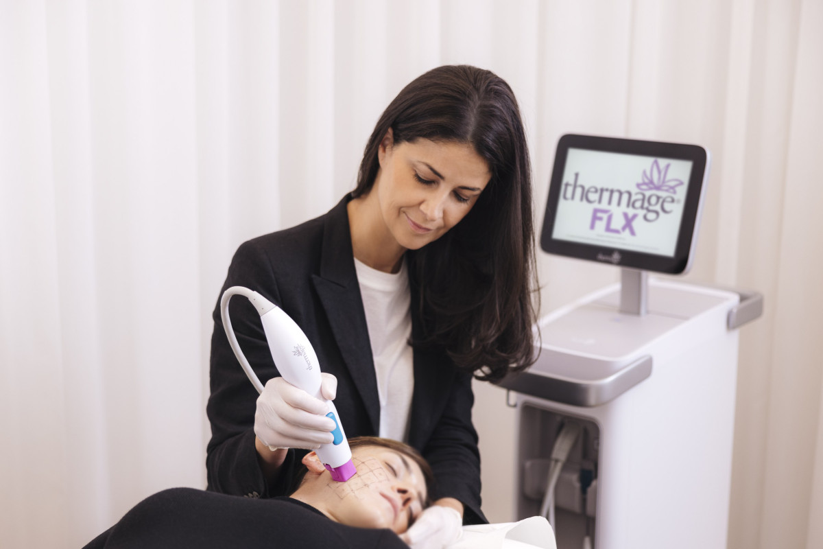Thermage FLX® -  Gesichts- und Körperstraffung ohne Operation